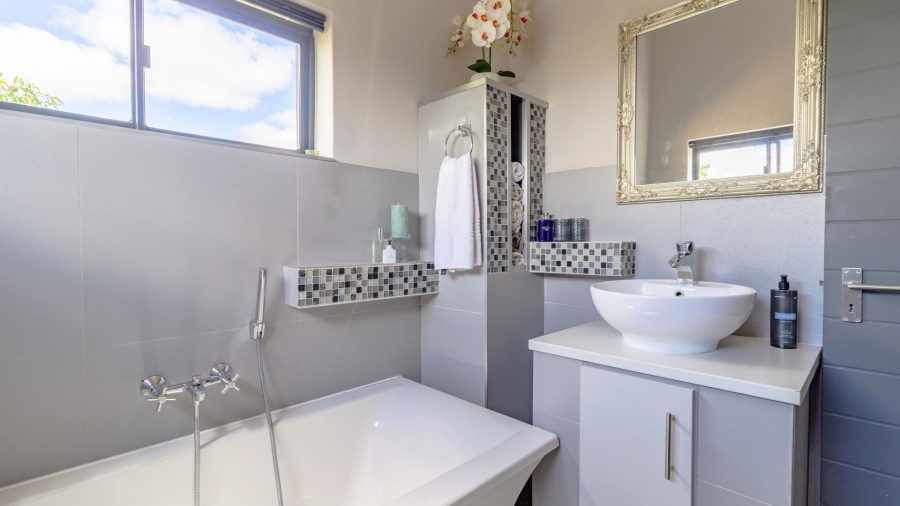 2 Bedroom Property for Sale in Riebeek West Western Cape